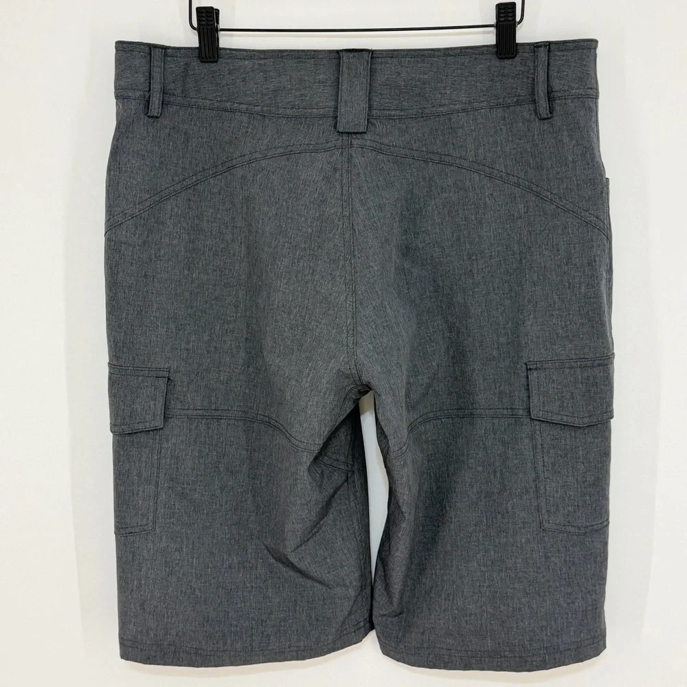 Club Ride Men's Commander Short Gray Size Large